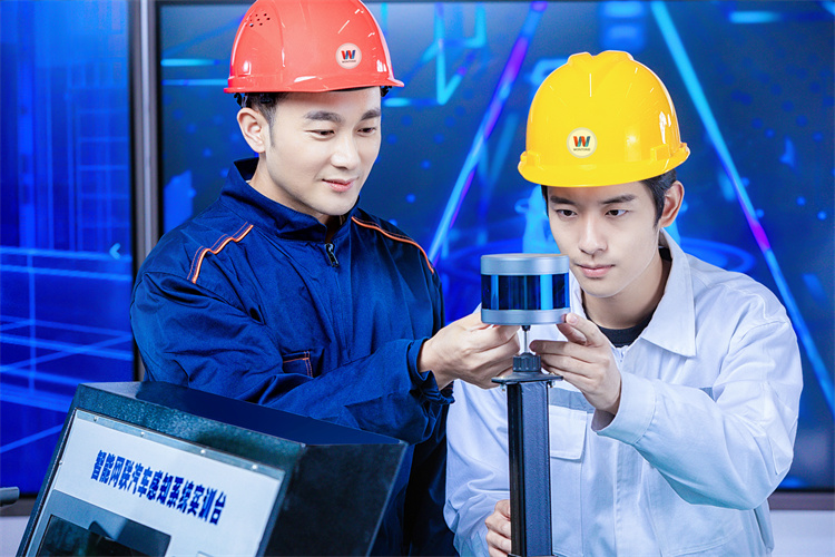 西安电工转型必备：学会PLC编程，开启自动化控制之门