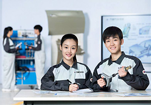 学汽修有没有学历限制？