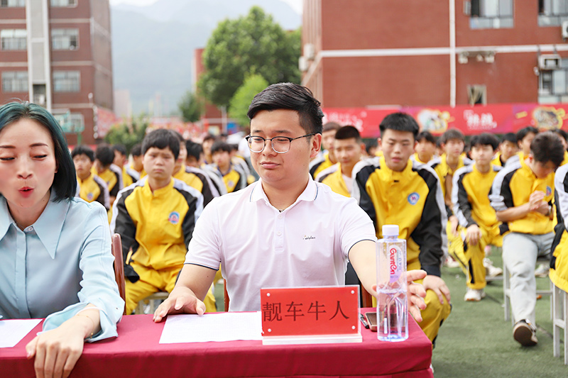 校企合作，共创未来，2023大型校企合作签约13